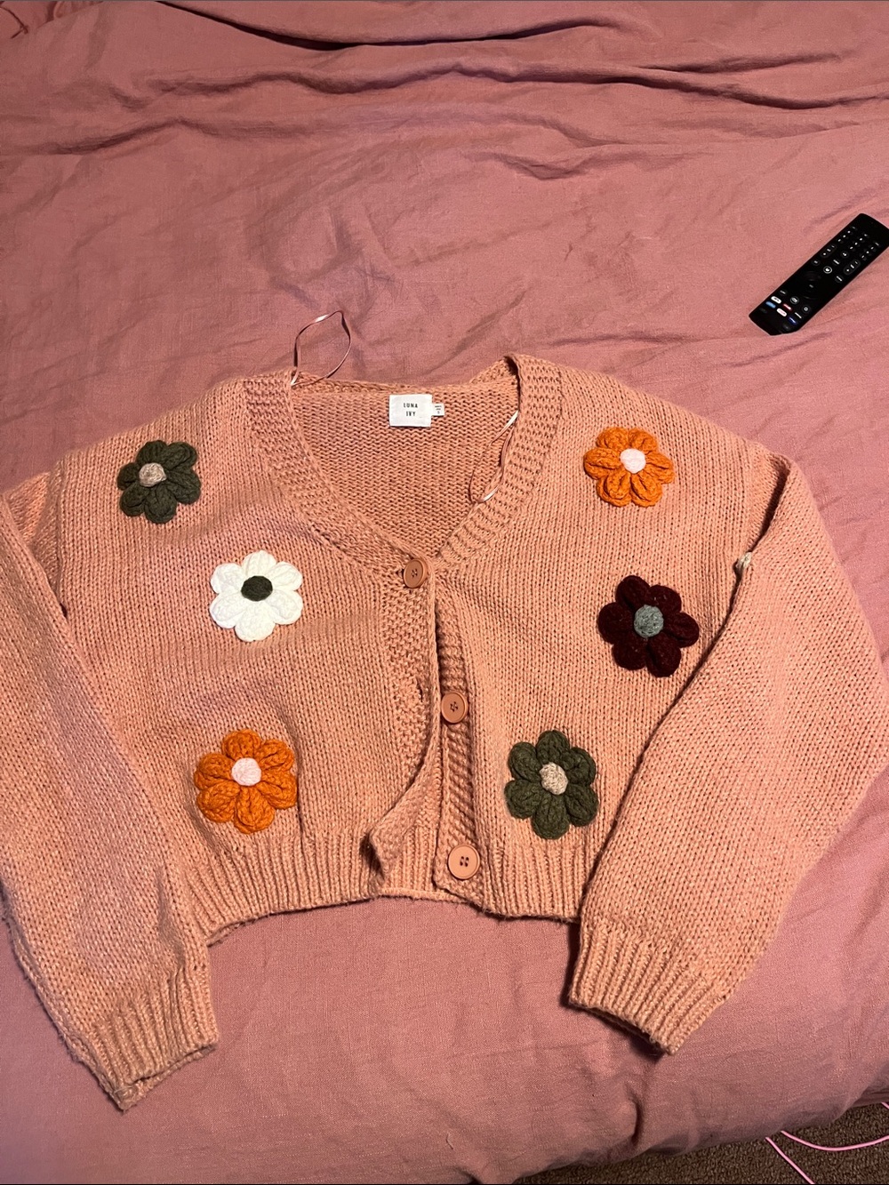 Cropped Pink Floral Appliqué Button Cardigan